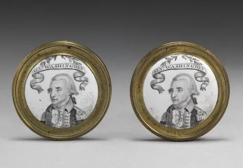 Pair of mirror knobs with depiction of General Washington 18th century Brit.. Fotos de archivo
