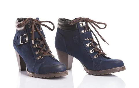 Pair of navy blue ankle boots Foto stock
