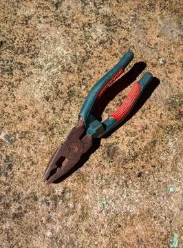 A pair of worthless old rusty wire cutters Stock Photos