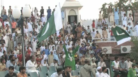 Pakistan crowd chanting Stock Footage 8980611