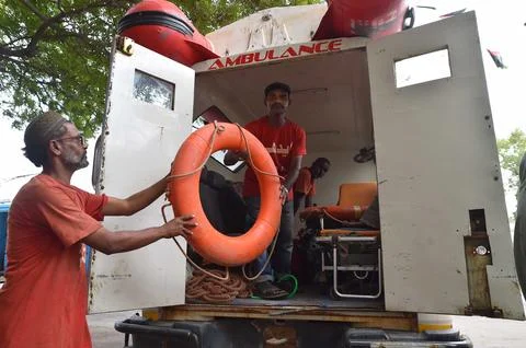 Pakistan issues warning over Cyclone Biparjoy, Karachi - 13 Jun 2023 Fotos Stock