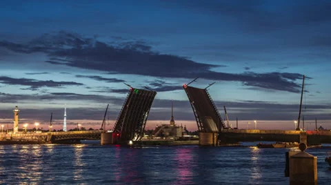 The Palace Bridge (Dvortsoviy Most). White Nights. Saint Petersburg, Russia. Stockbeeldmateriaal 38675030