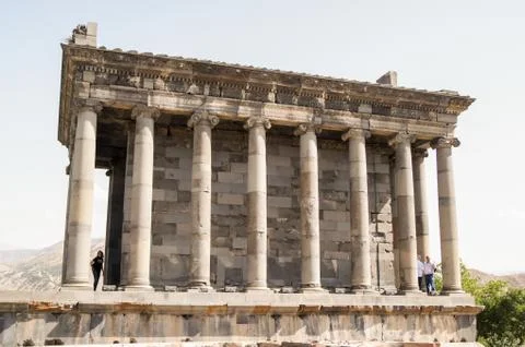 The palace with columns. Photos