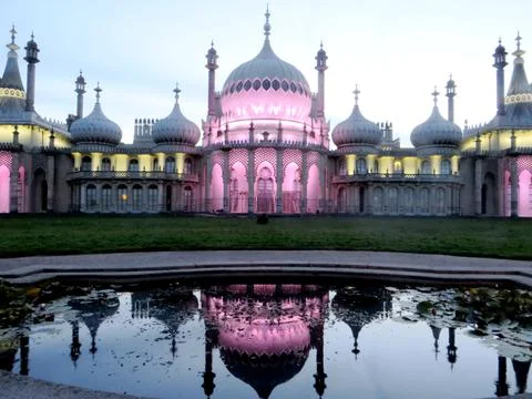 Palace Reflection  Stock Photos