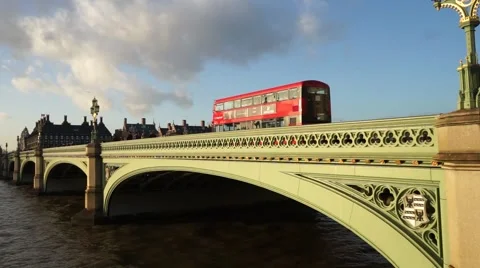 Palace of westminster, include big ben, pan. Vídeos de archivo 45429814