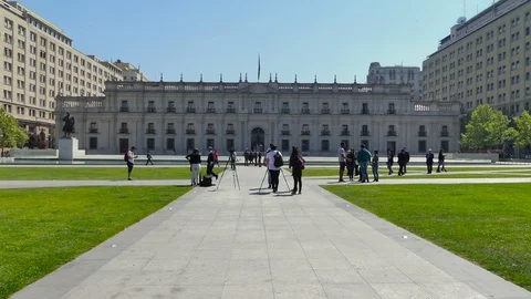 Palacio de La Moneda. Calmer view of the palace Stock Footage