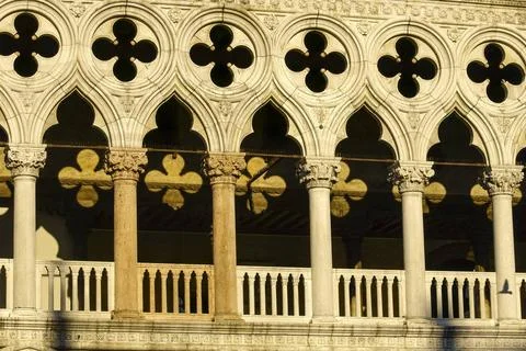  Palacio de los Dogos(s.XIV). Plaza de San Marco. Venecia.Véneto. Italia. .. Stock Photos