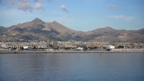 Palermo from the sea Vídeos de archivo 131363170