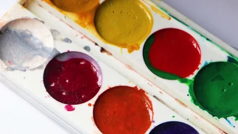 Palette with multi-colored paints Видео 200205620