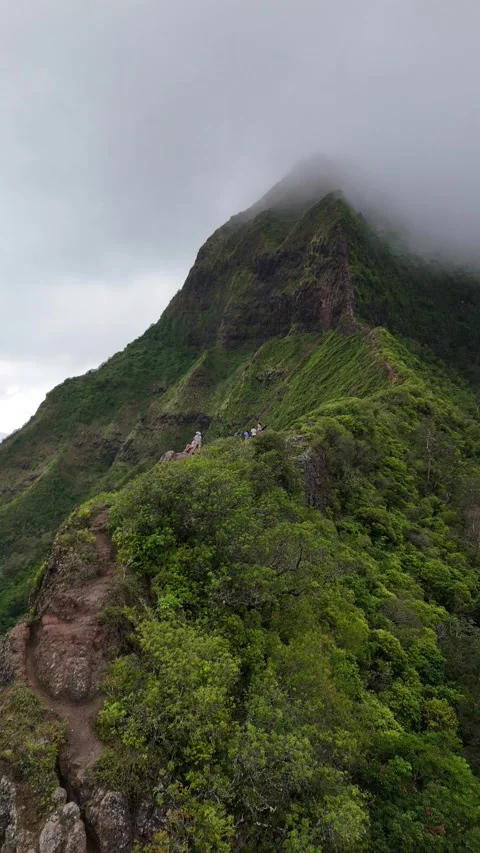 Pali Notches Koolau Range Oahu Video stock 325430949