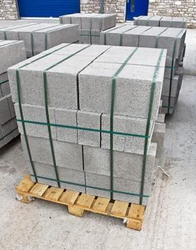 Pallet of breeze blocks Foto stock