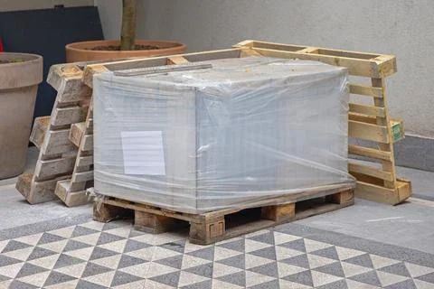 Pallet Delivery Construction Site Fotos Stock