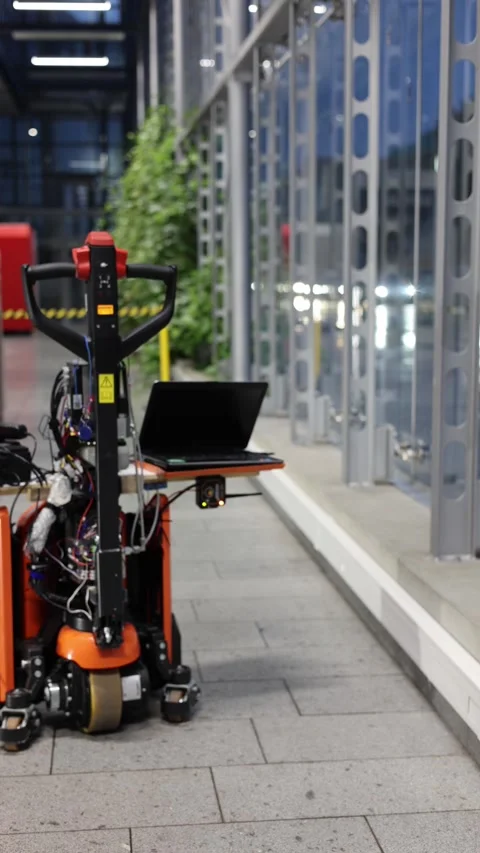 Pallet truck with computer built-in vertical video Video stock 286051227