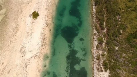 Palm Beach Trail Canal and Tropical Landscape, Freeport, Grand Bahama Video stock 89142111