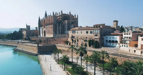Palma Cathedral and Parc De La Mar Aerial View Mallorca Spain 動画素材 333646917