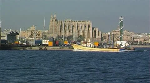 Palma de Majorca -  harbor and Cathedral Stock Footage 8989358