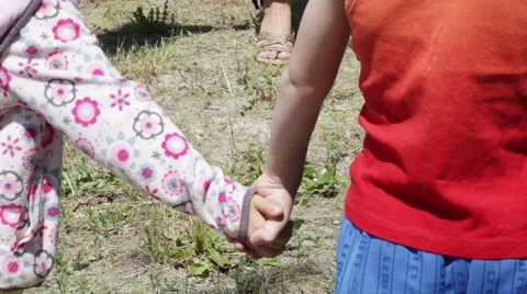 Palms children 動画素材 51455231