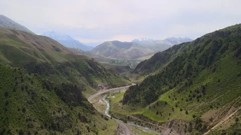 The Pamir Highway 스톡 동영상 316886115