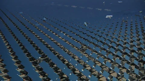 Pan across Solar Mirror field Video stock 1099068