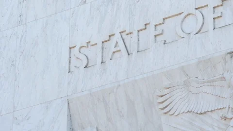 Pan across the text "State Of Oregon" on the Capitol Building entrance Stock Footage 94595000