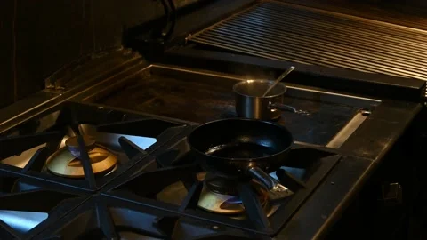 Pan alone warming up on fire Video stock 132530645