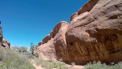 Pan to Arch Video stock 79575035