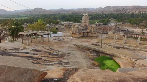 Pan around central part of Humpi with Virupaksha Temple 库存影片 43856699