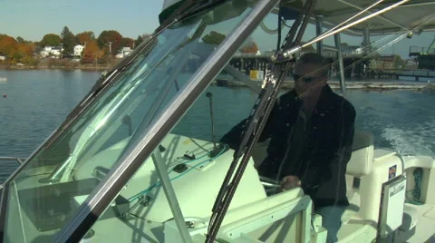Pan from boat to Bow Vidéo 888675