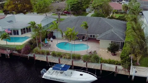 Pan from Boat to Idyllic view of Ft Lauderdale Stock Footage 75796169
