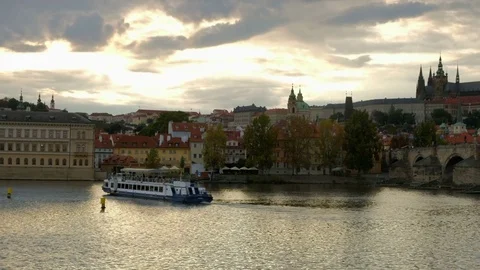 Pan to Charles Bridge in Prague Stock Footage 81158704