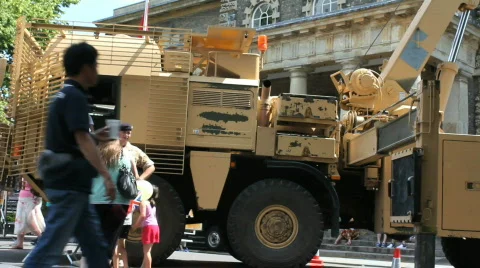 Pan from crane to tank Video stock 852057