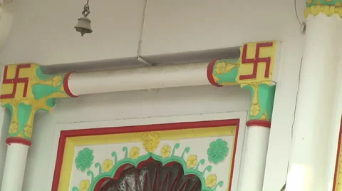 Pan CUS of wall paintings in Haridwar, India 動画素材 58636718