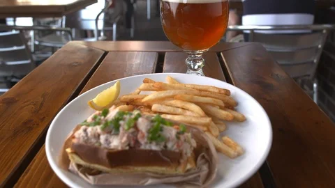 Pan down of lobster roll  Stock Footage 112575552