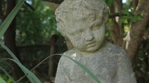 Pan Down Statue Vidéo 67431870