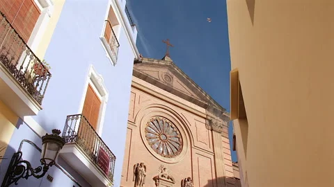Pan down view of Basilica Of The Sacred Heart Of Jesus, Valencia, Spain Video stock 297278717