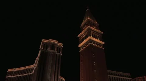 Pan Down View of a High Rise Hotel in Las Vegas, Nevada 動画素材 18964799