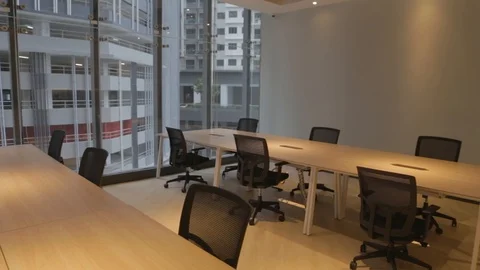 Pan of an empty modern cowork space Stock Footage 126267655