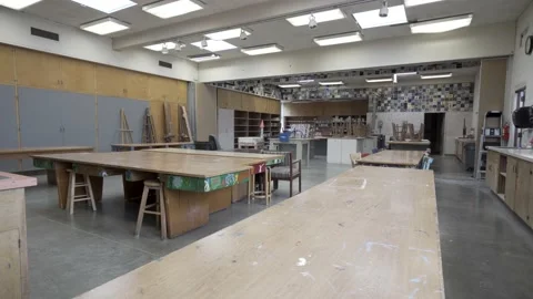 Pan of Empty School Classroom 库存影片 145990135