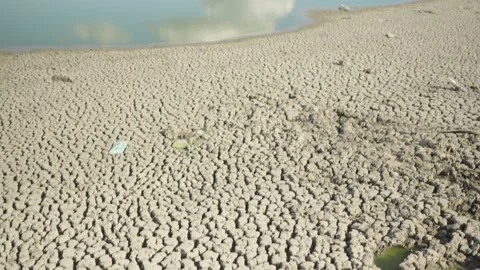 Pan. Extreme Drought Dries Up a Lake Bed in Just Two Weeks Stock Footage 344890768