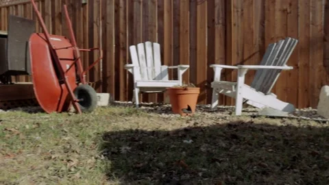 Pan of garden in the spring time 스톡 동영상 131208605