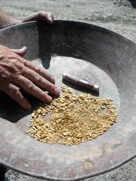 Pan Of Gold Stock Photos