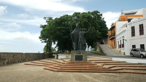 Pan to  hispanic colonial  Plaza La Rogativa in Old San Juan Stock Footage 95959637