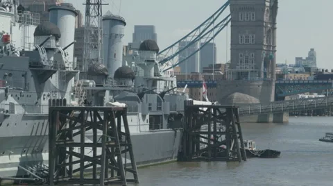 Pan of HMS Belfast Video stock 44125002