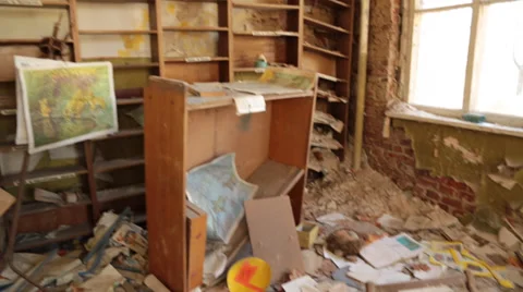 Pan of interior of abandoned school house near chernobyl nuclear accident Video stock 37178277