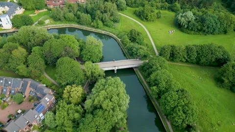 Pan Left Aerial shot over River Thames near Friars Wharf Gas Pipe Works Oxford Vidéo 338308296