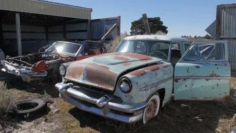 Pan Left Old Classic Car Видео 106414726