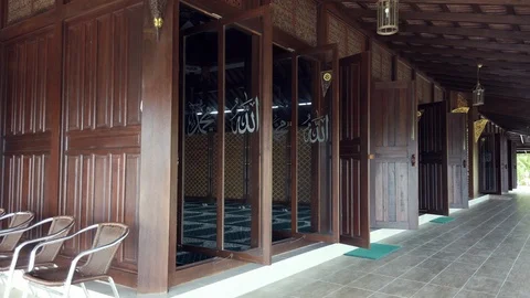 Pan left to right of Allah and Prophet Muhammad (pbuh) in Arabic characters Stock Footage 123145600