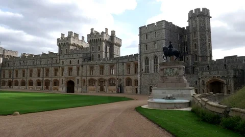 Pan left view of the quadrangle in the upper ward of windsor castle Stock Footage 83610398