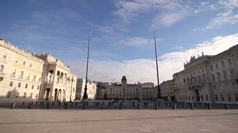 Pan of the main square of Trieste Video stock 48000434