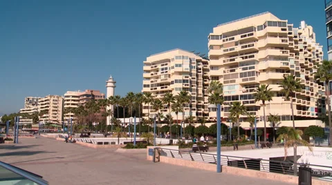 Pan of Marbella paseo maritimo 動画素材 29764528